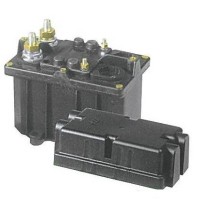 STACCABATTERIA AUTOMATICO UNIPOLARE 24V CON COPERCHIO