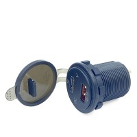 PRESA USB 3.0 E PD/TYPE C CON VOLTMETRO DIGITALE